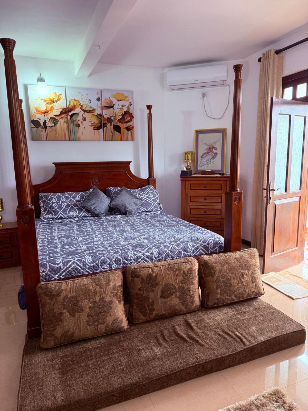 Resident View Homestay Kandy Exterior foto